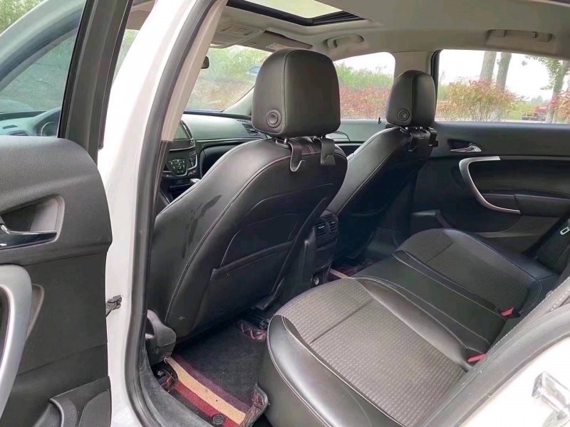 青岛16年别克君威2