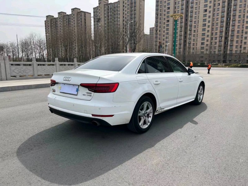 徐州17年奥迪A4L4