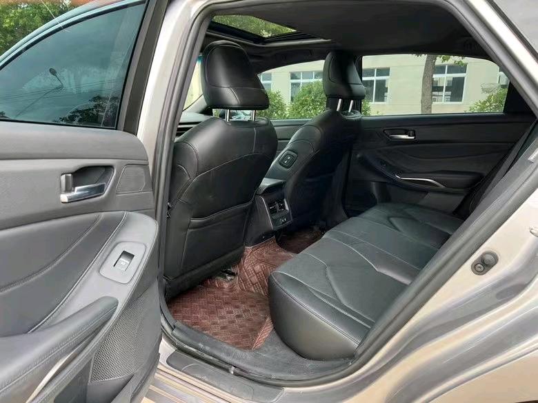 盐城20年丰田亚洲龙5