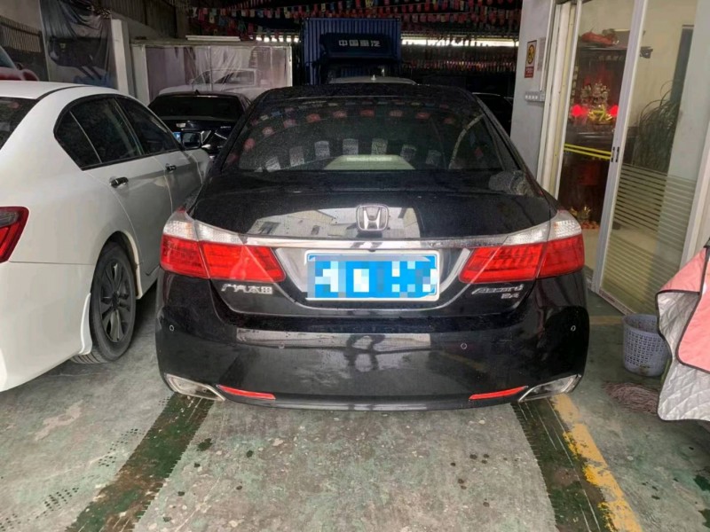 广州14年本田雅阁5