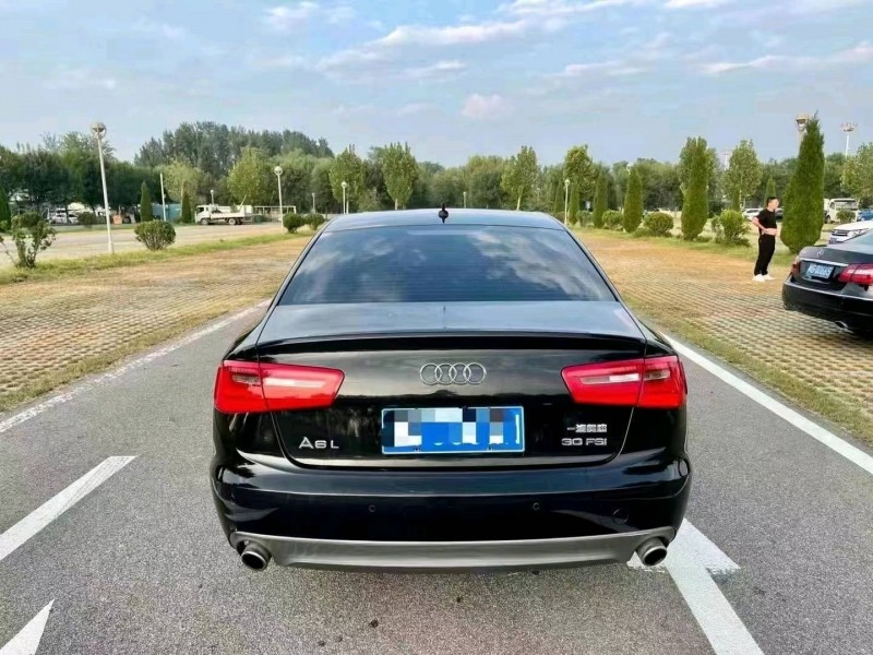青岛13年奥迪A6L9