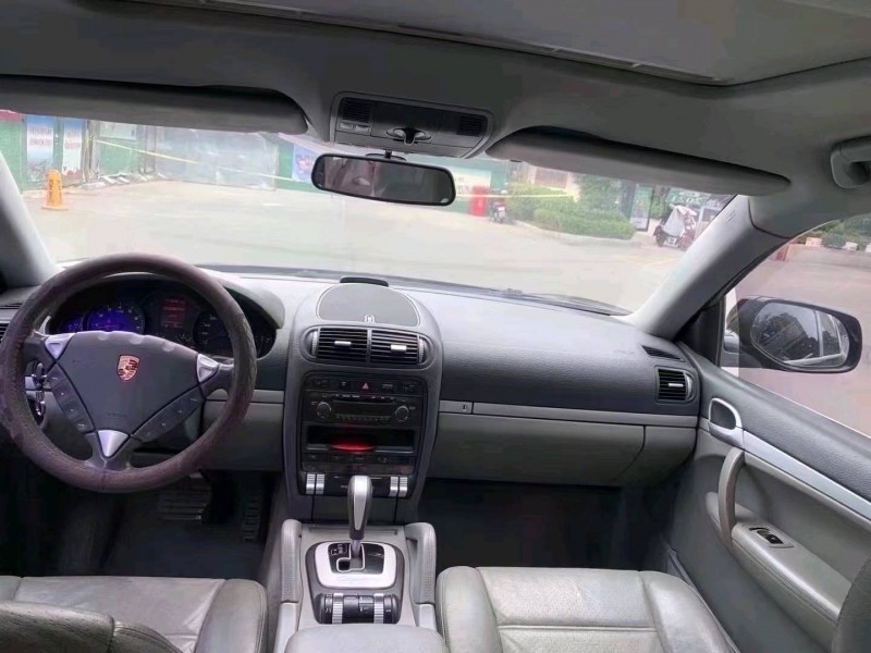 潍坊07年保时捷卡宴5