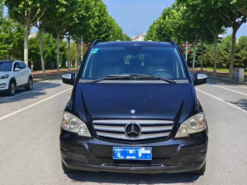 枣庄14年奔驰唯雅诺1