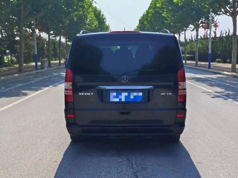 枣庄14年奔驰唯雅诺3