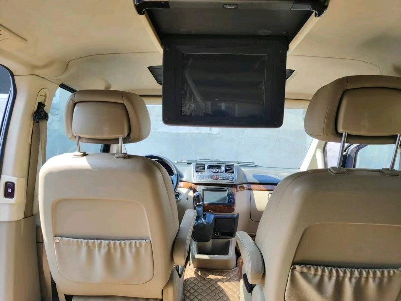 枣庄14年奔驰唯雅诺8