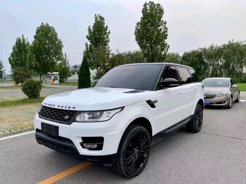 东营17年路虎揽胜运动3