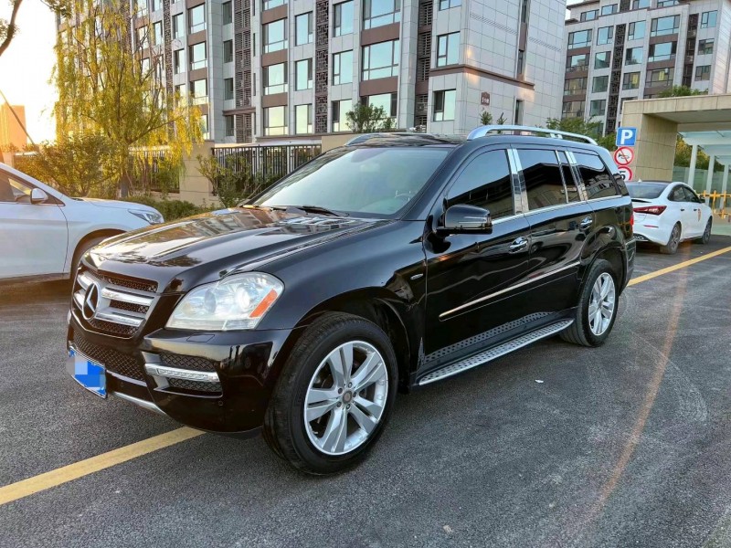 东营12年奔驰GL7