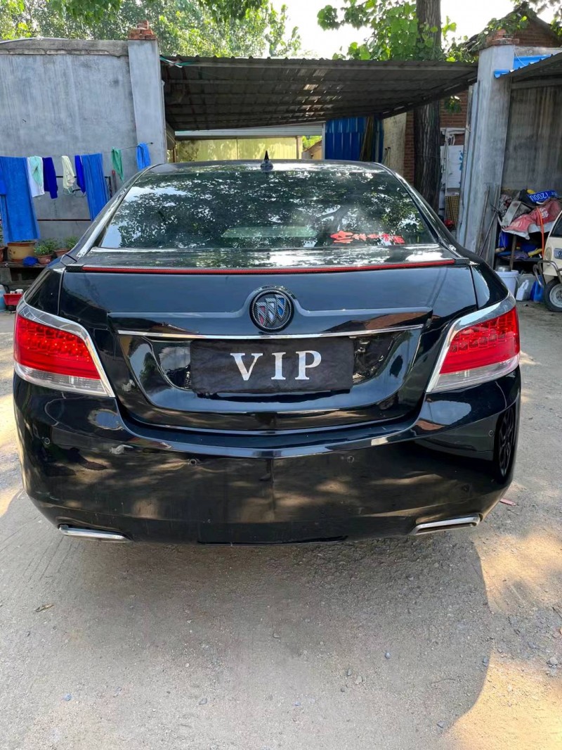 东营11年别克君越3