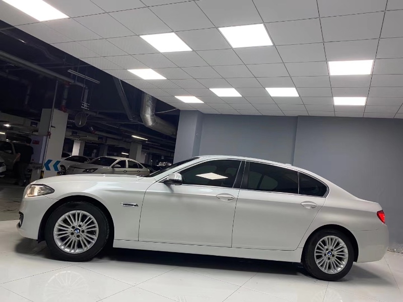 成都14年宝马5系8