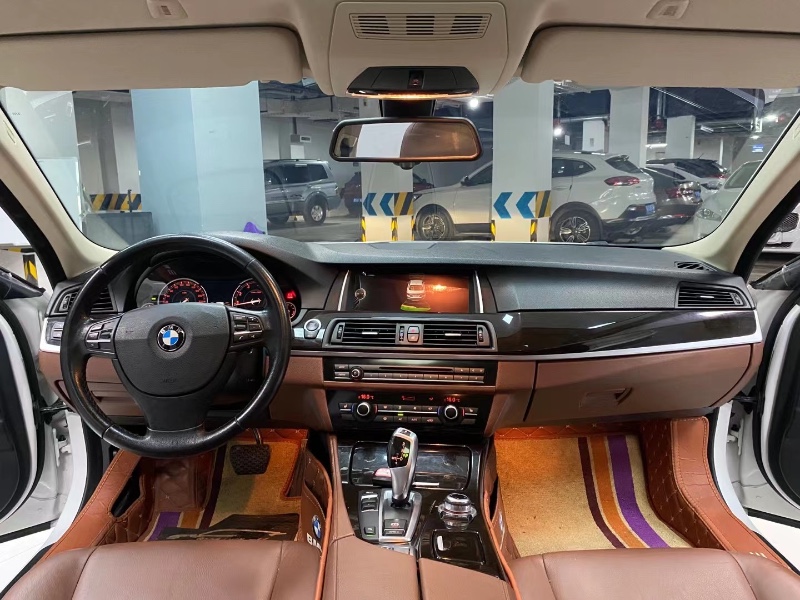 成都14年宝马5系3