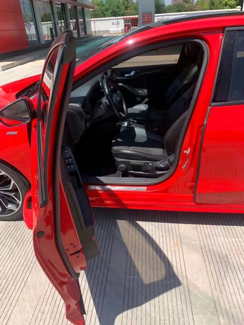 邵阳20年福特福克斯8