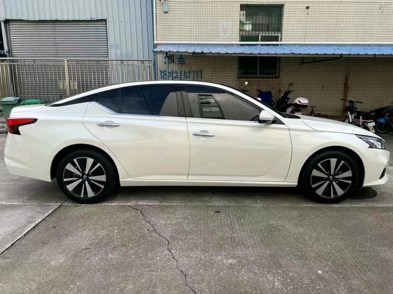 中山21年日产天籁2