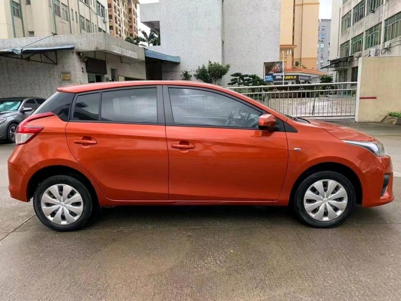 中山16年丰田YARiS L 致炫2