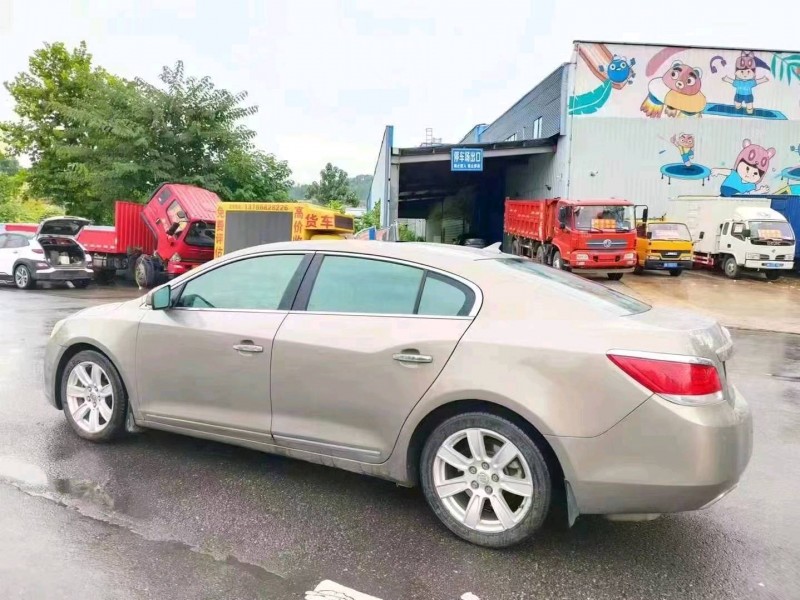 邵阳11年别克君越7