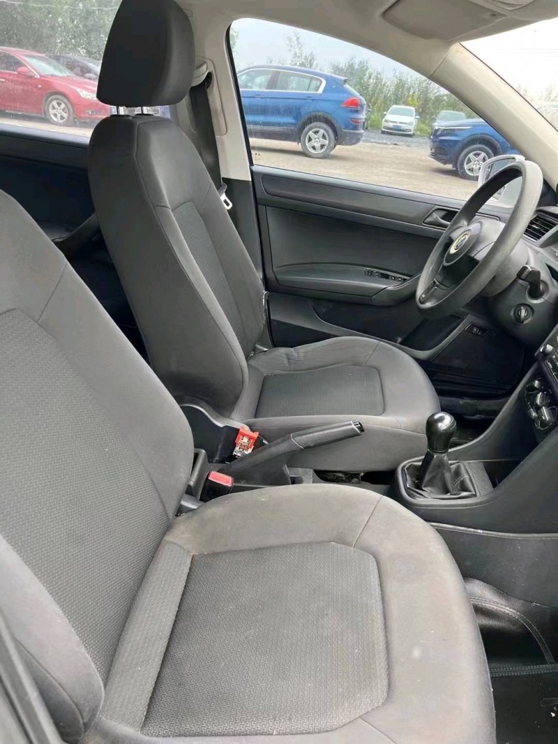 北京16年大众桑塔纳5