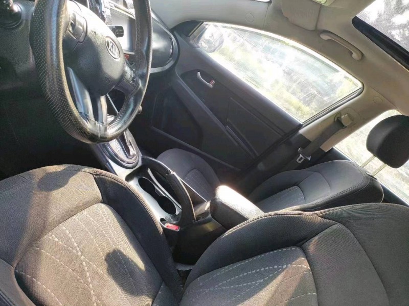 北京11年起亚智跑4