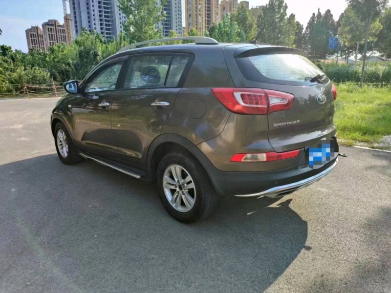 北京11年起亚智跑6