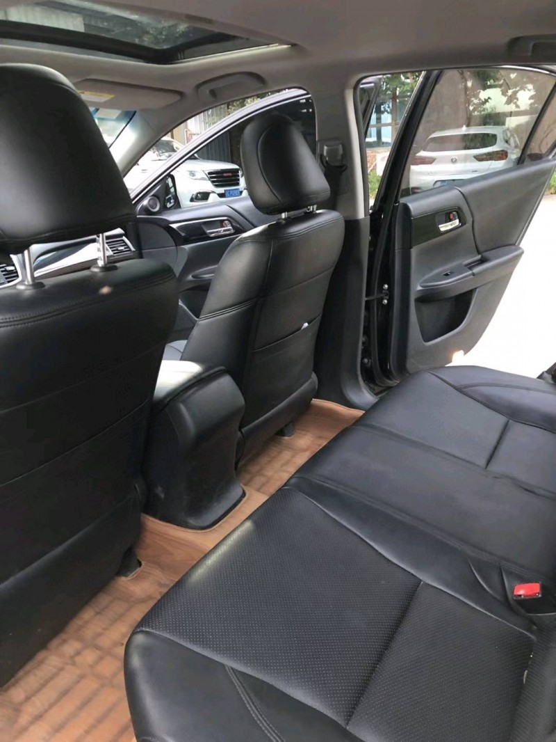 沈阳17年本田雅阁7