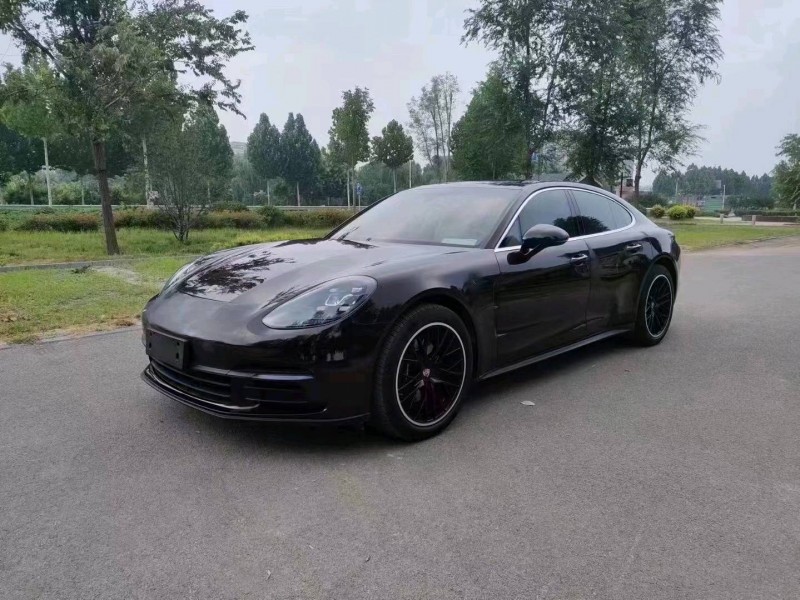 北京18年保时捷帕拉梅拉7