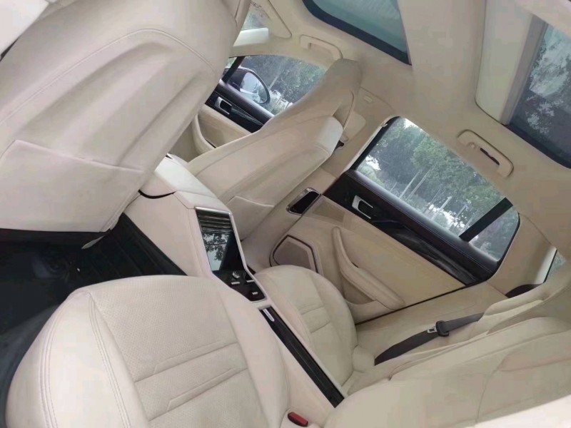 北京18年保时捷帕拉梅拉5