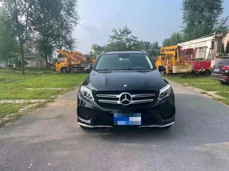 北京16年奔驰GLE1