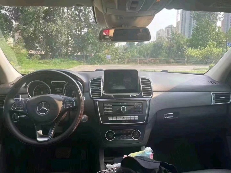 北京16年奔驰GLE5