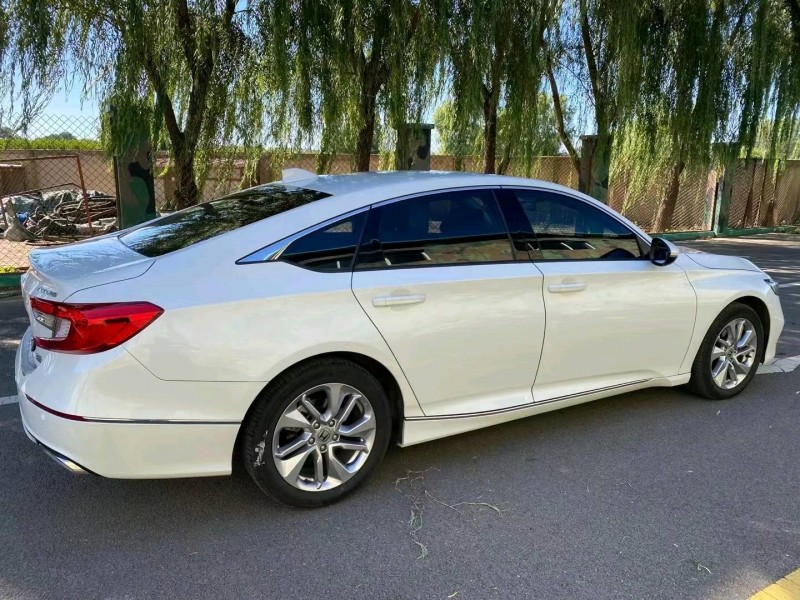 沈阳20年本田雅阁4