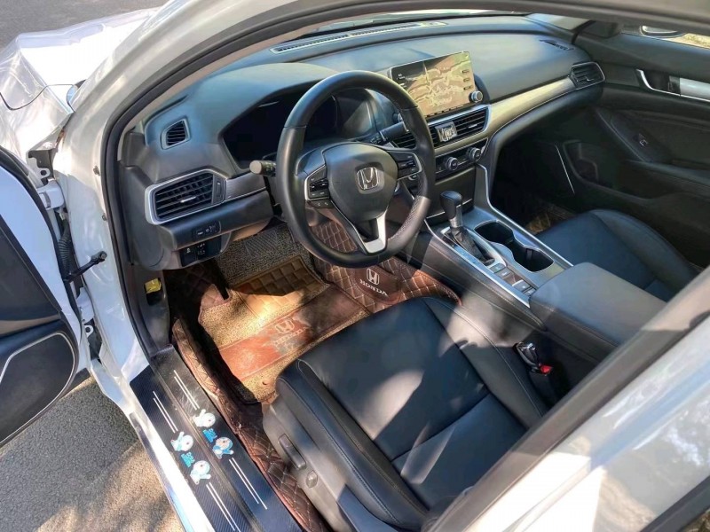 沈阳20年本田雅阁7