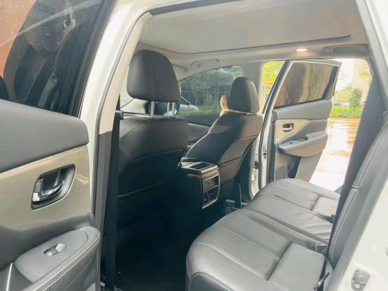 东莞21年日产楼兰4