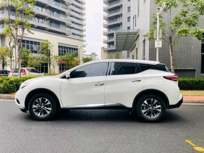 东莞21年日产楼兰8