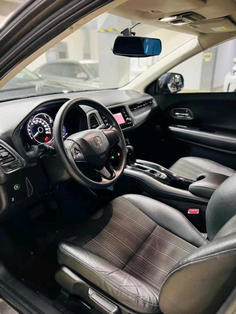 东莞17年本田缤智4