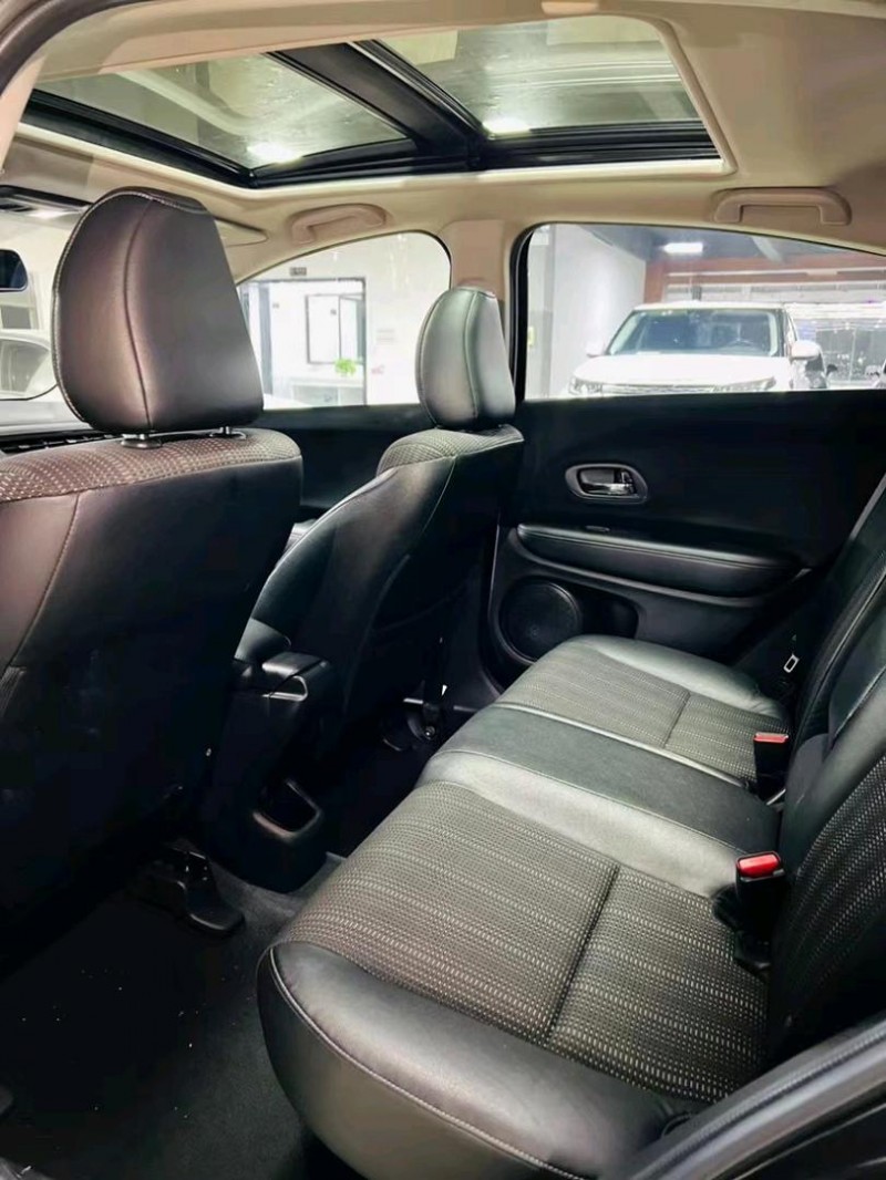 东莞17年本田缤智5