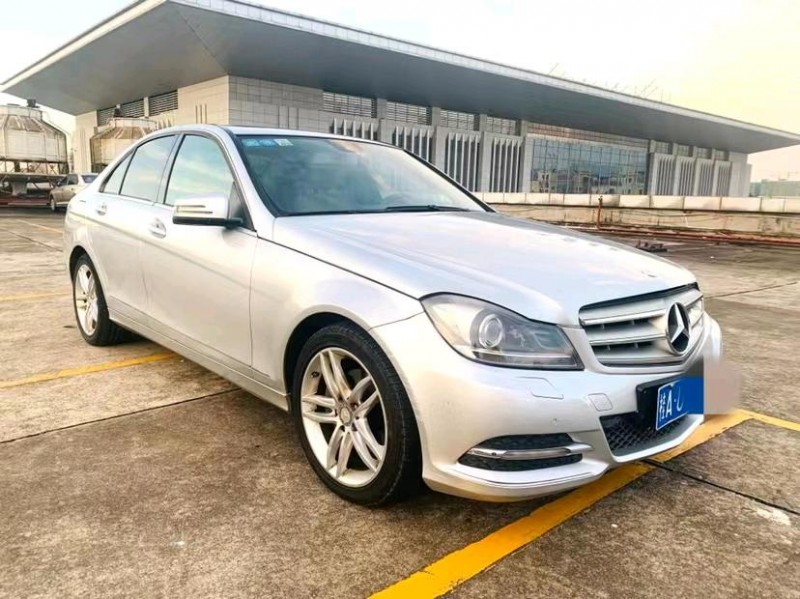 东莞13年奔驰C2