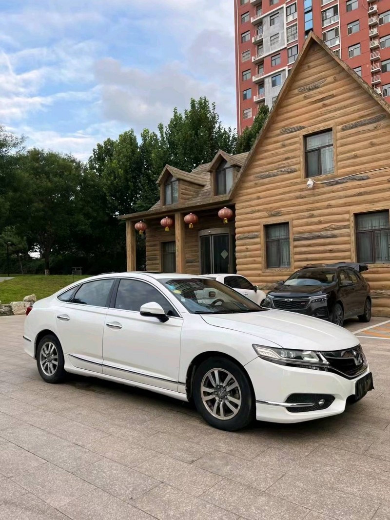 邢台15年本田思铂睿2