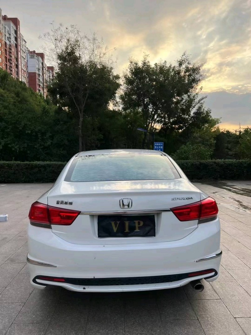 邢台15年本田思铂睿9