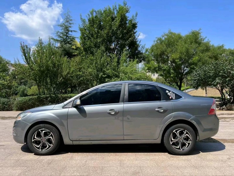 邢台13年福特福克斯4