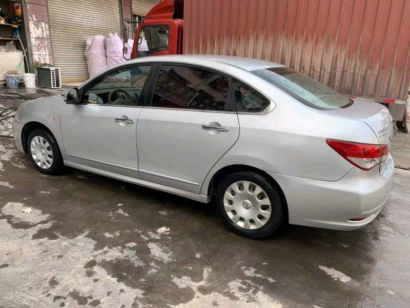 淮北16年日产轩逸6