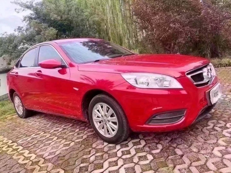 潍坊16年北汽绅宝D503