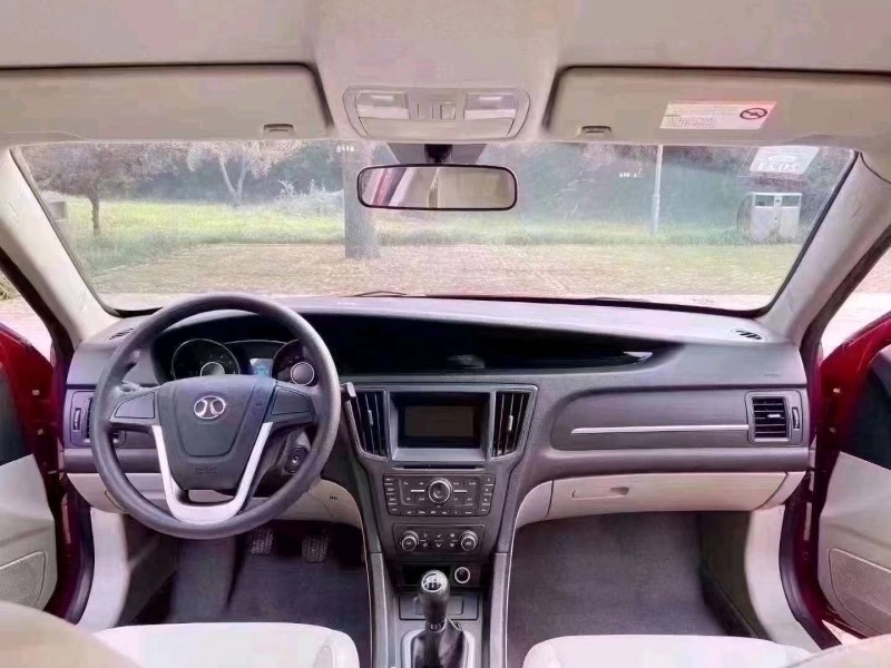 潍坊16年北汽绅宝D505