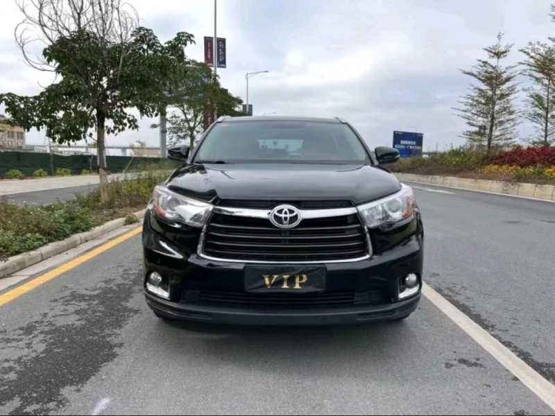 济宁18年丰田汉兰达9