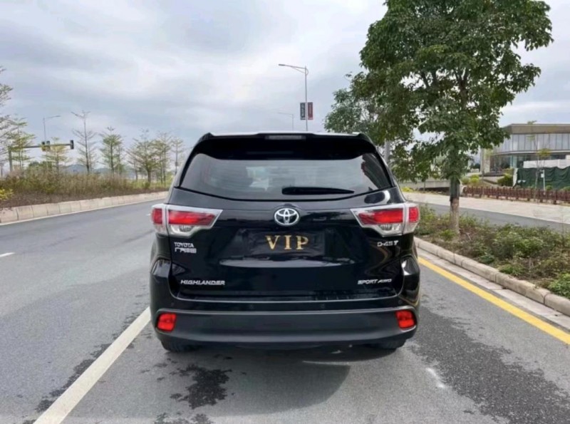 济宁18年丰田汉兰达5