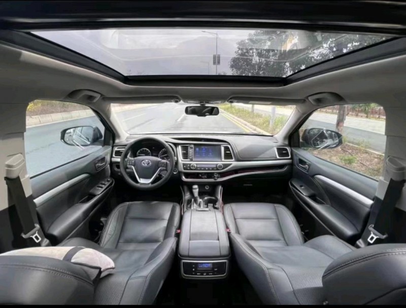 济宁18年丰田汉兰达1