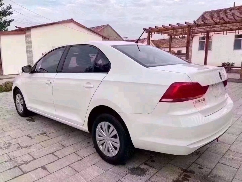 潍坊17年大众桑塔纳6