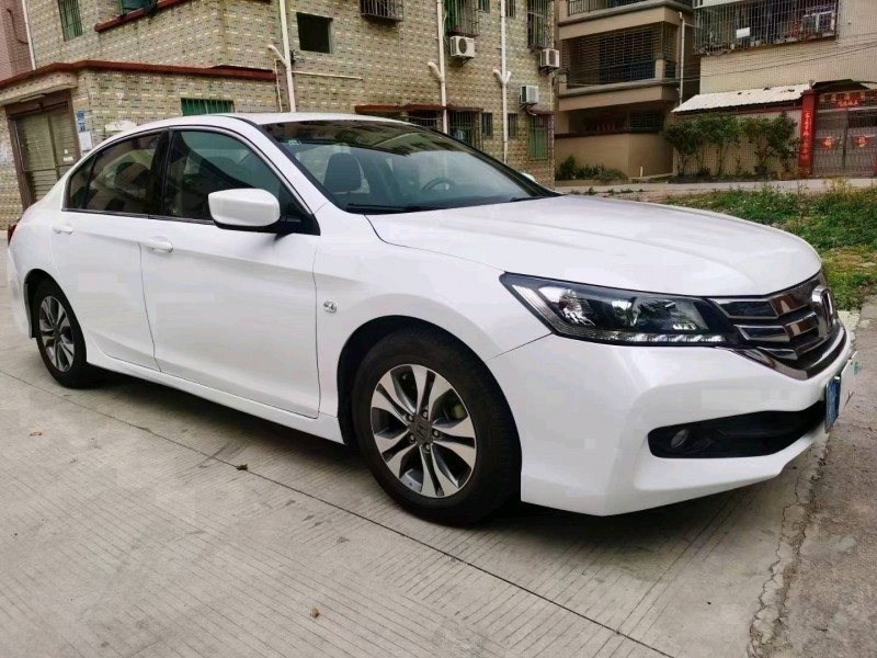 广州15年本田雅阁3