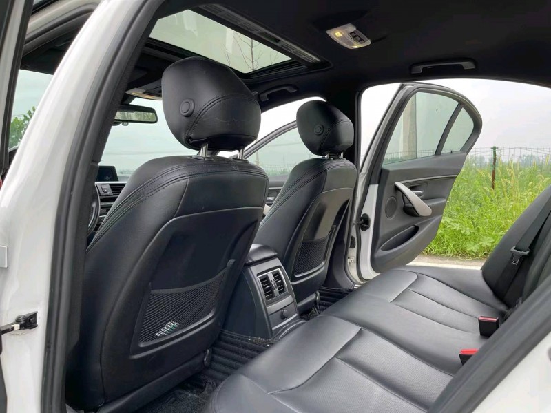 徐州17年宝马3系6