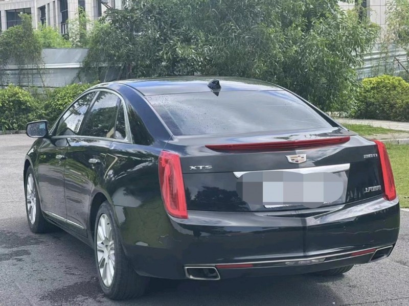 东莞17年凯迪拉克XTS2