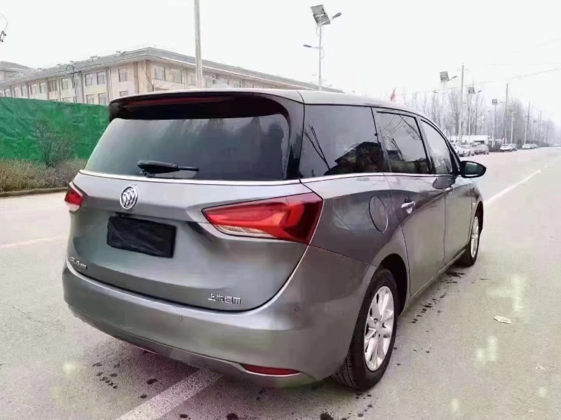 北京18年别克GL68