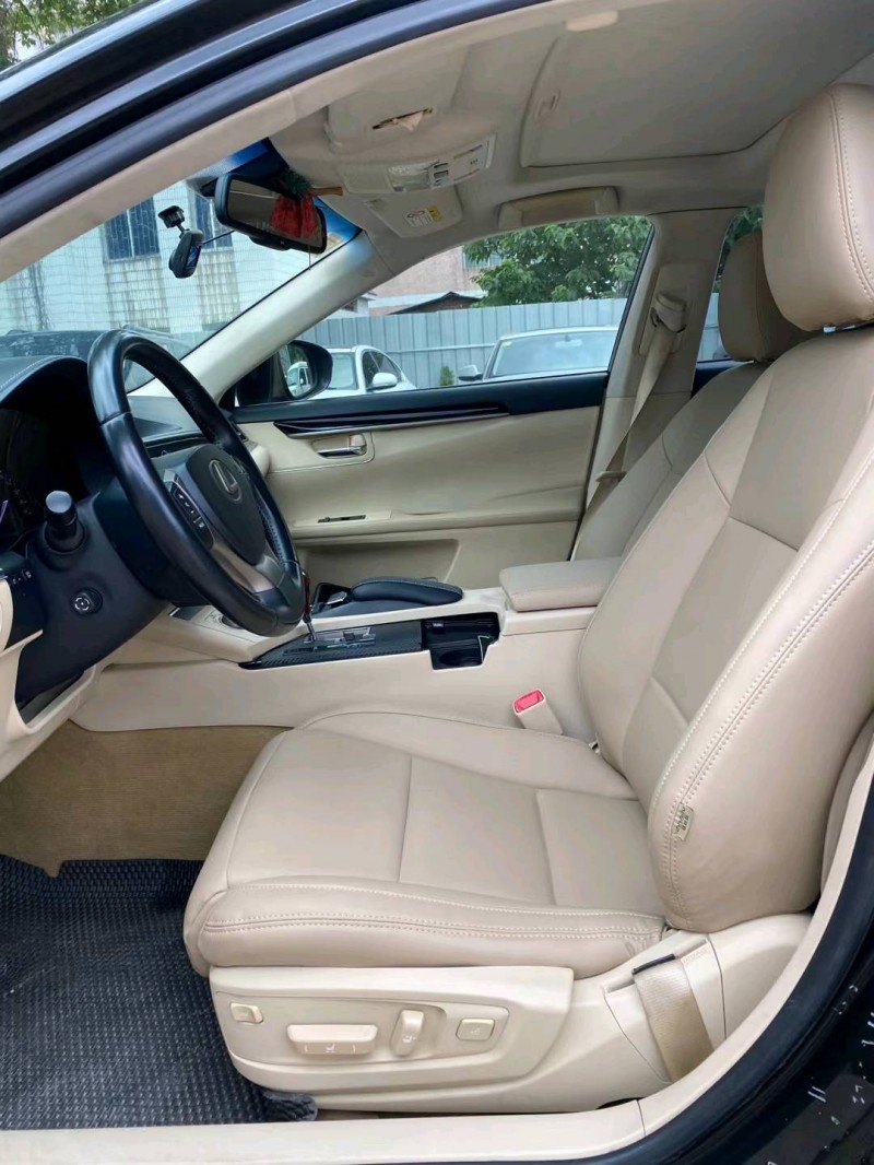 广州14年雷克萨斯LX7