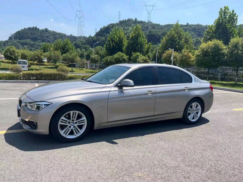 北京17年宝马3系3