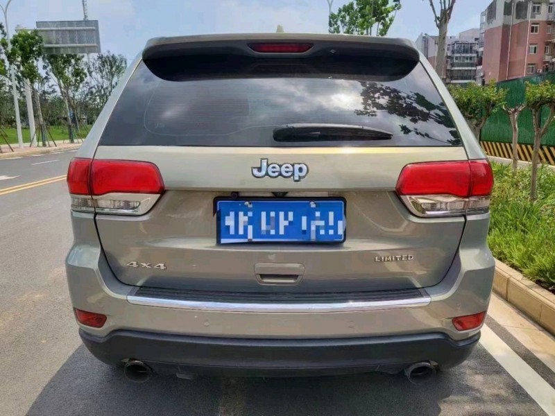 北京14年Jeep大切諾基2